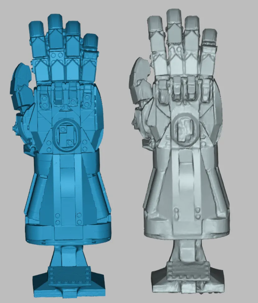 lego gauntlet - scan on left, photogrammetry on right, only geometry, no color.png